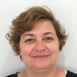 María de la Cruz Álvarez